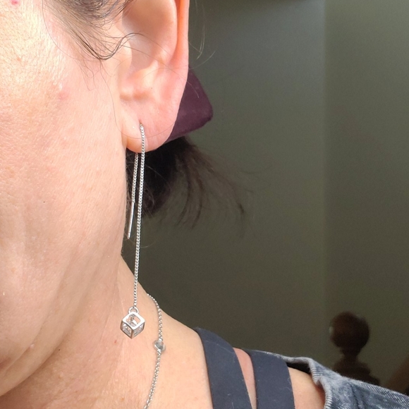 Threader Earrings Silver Chain Modern Design Cubic Zirconia Brand New Fun Trendy - Picture 4 of 5